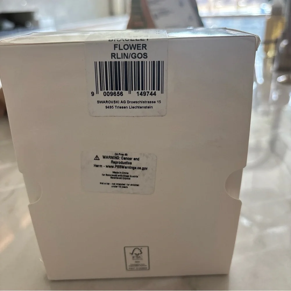 Swarovski Flower Bracelet Pink Crystal Adjustable Rose Gold Tone NIB - Picture 2 of 5